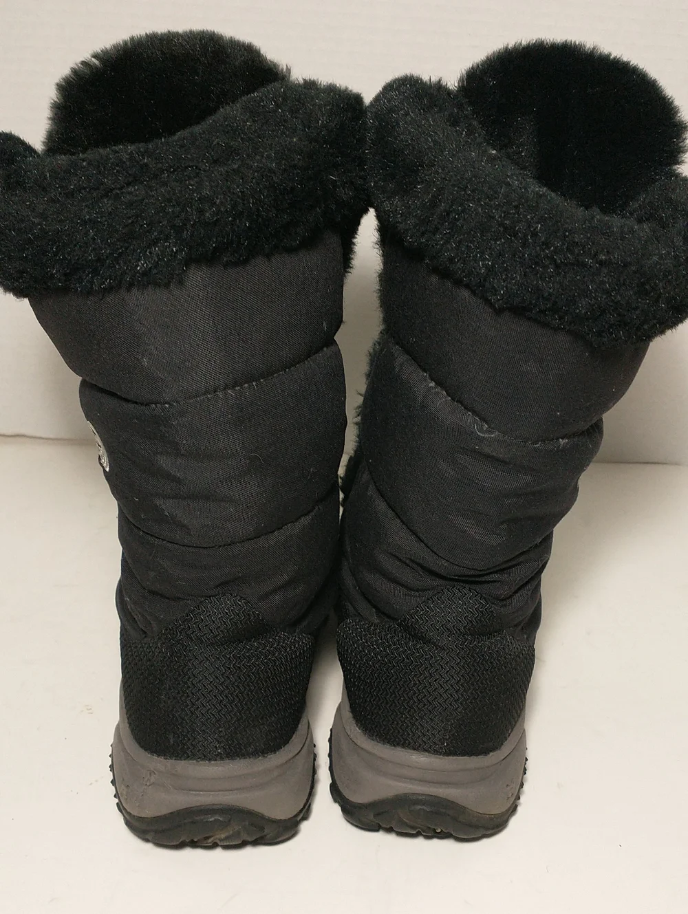 The North Face Nuptse Fur Winter Boots, Goose Down Insulation,Size 8, Black/Gray